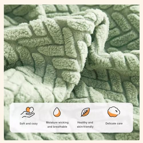 Stretch Velvet Sofa Cover – 1-Seater (90–140 cm) – White