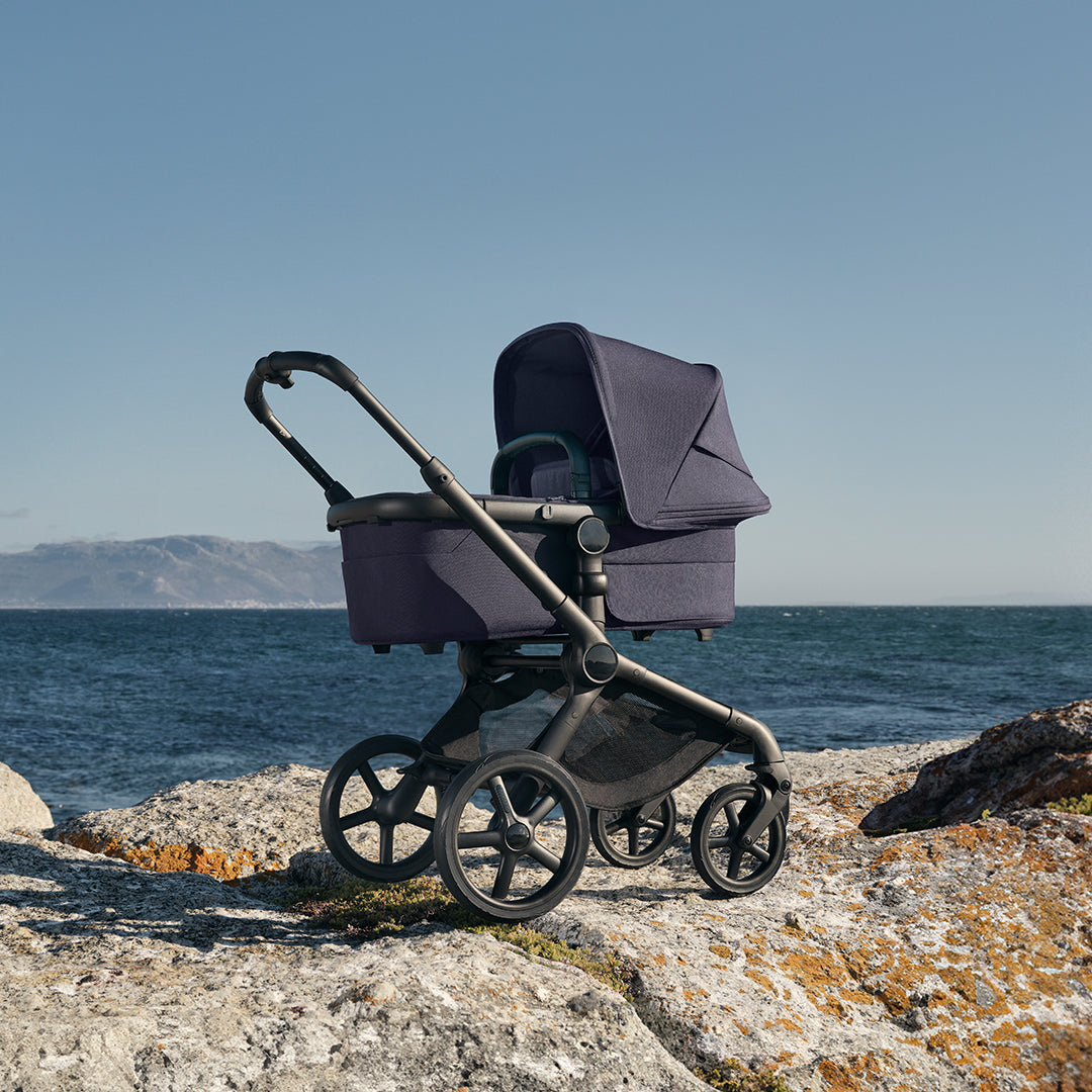 Bugaboo Fox 5 Renew Complete Pushchair Bundle & Free Bugaboo Giraffe Baby Rocker - Black/Heritage Black